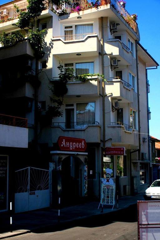 Family Hotel Andreev ネセバル エクステリア 写真
