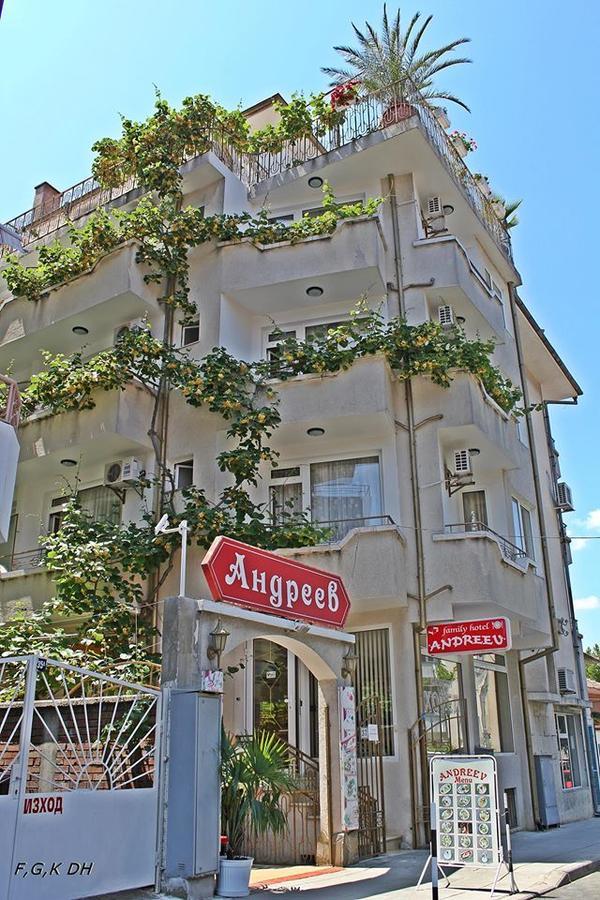 Family Hotel Andreev ネセバル エクステリア 写真